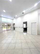 6802 Nw 81st Ct - Photo 7 of 8