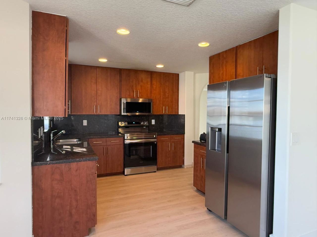 13848 Northwest 22nd Street - Photo 4 of 8