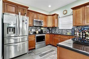 12622 Nw 9th St - Photo 4 of 8