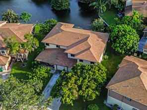 6094 Live Oak Ct - Photo 3 of 8