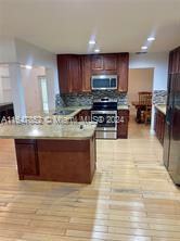 3798 Nw 78th Ln - Photo 3 of 8