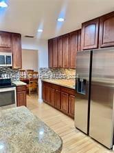 3798 Nw 78th Ln - Photo 4 of 8