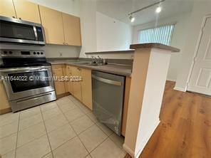 7970 N Nob Hill Rd - Photo 2 of 8