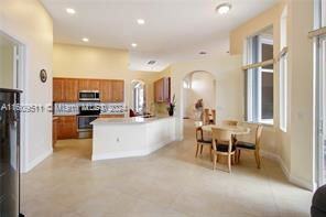 12318 Nw 25th St - Photo 3 of 8