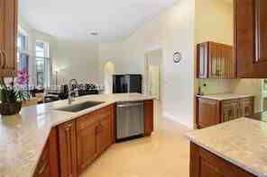 12318 Nw 25th St - Photo 5 of 8