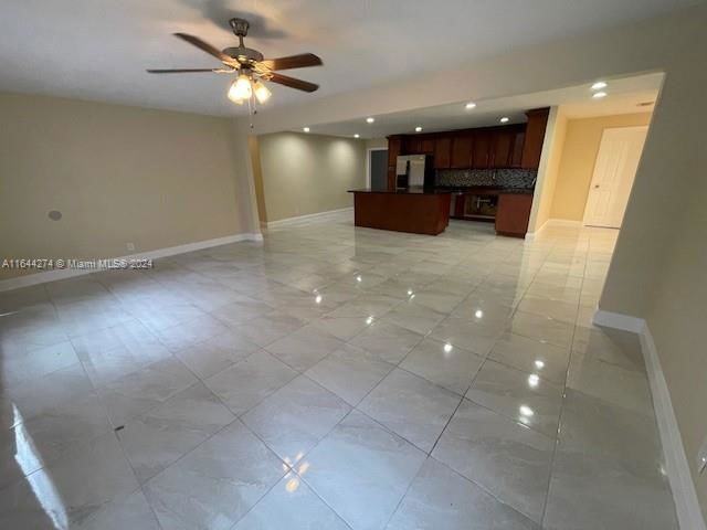 7502 Nw 41st St - Photo 4 of 8