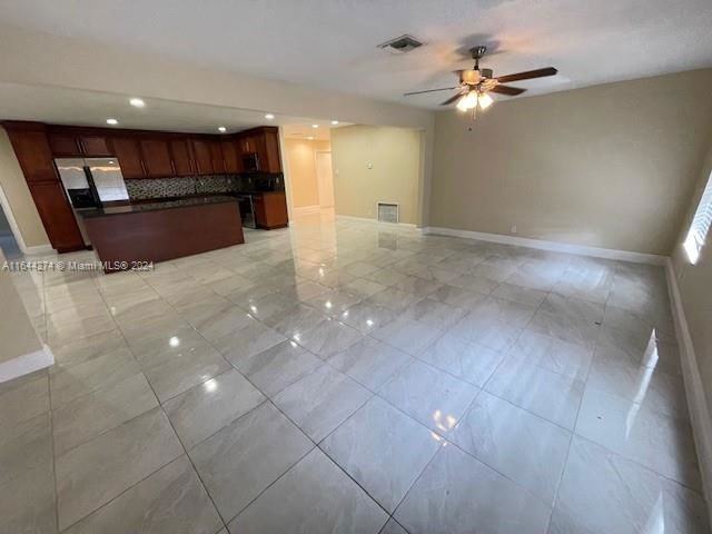 7502 Nw 41st St - Photo 5 of 8