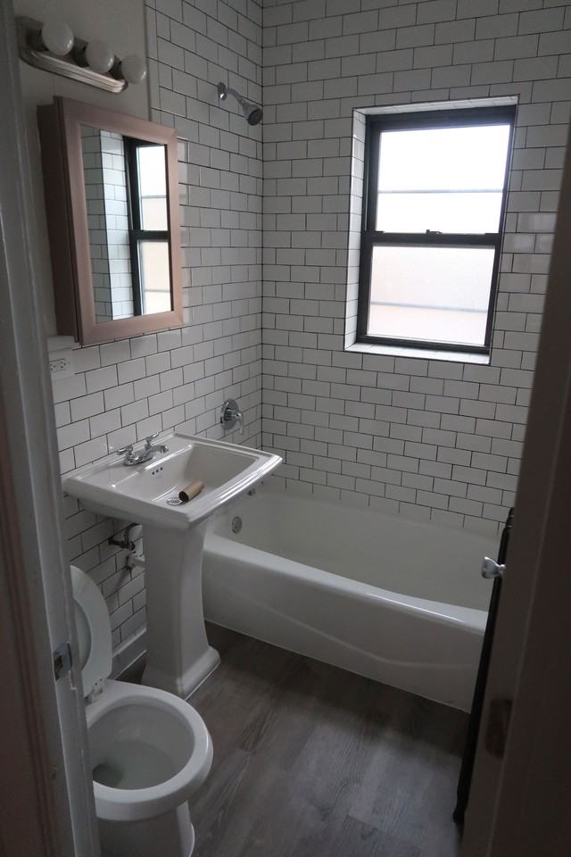 1702 W Albion Ave #3S - Photo 7 of 8