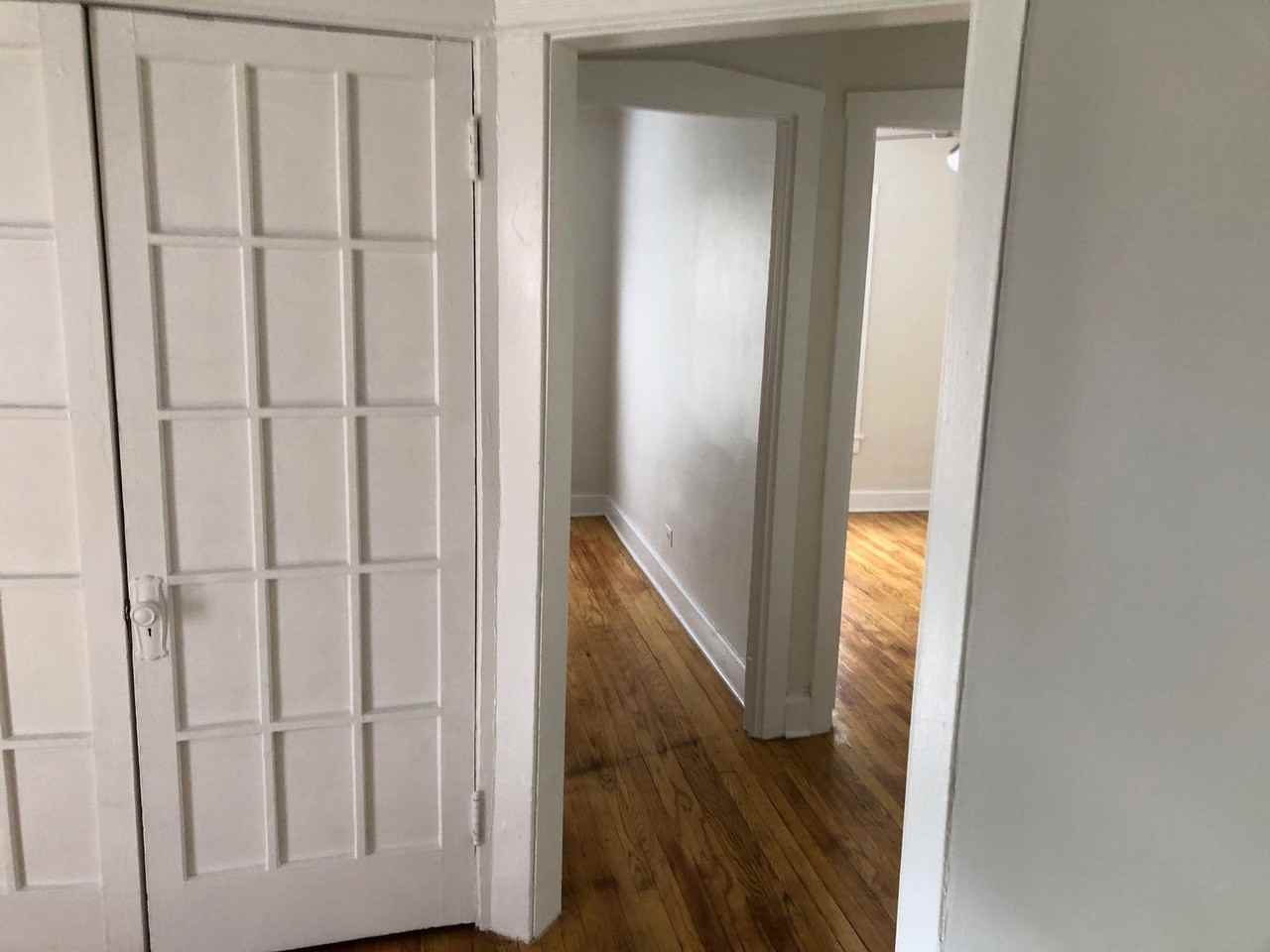 1706 W Albion Ave #2W - Photo 2 of 8