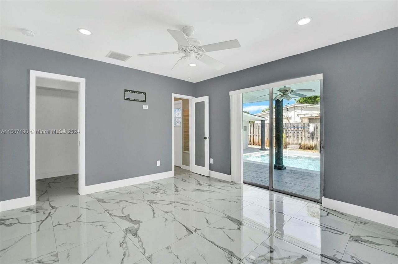 7101 Harding St - Photo 6 of 8