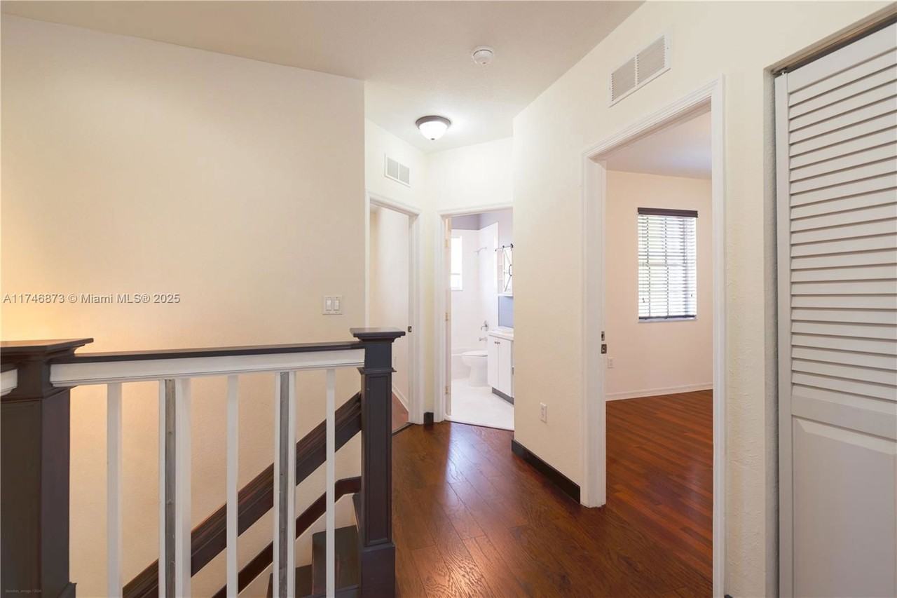 12762 Sw 49th Ct - Photo 6 of 8