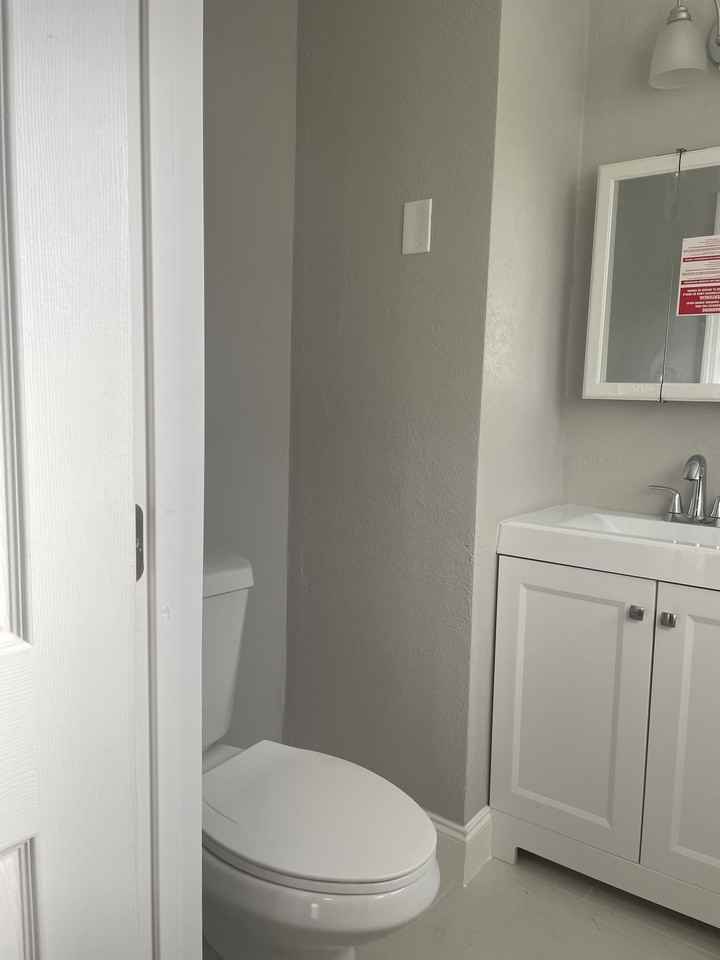 7948 Embassy Blvd - Photo 6 of 8