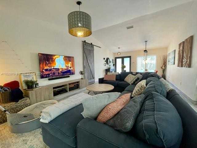 9301 Sw 165th St - Photo 3 of 8