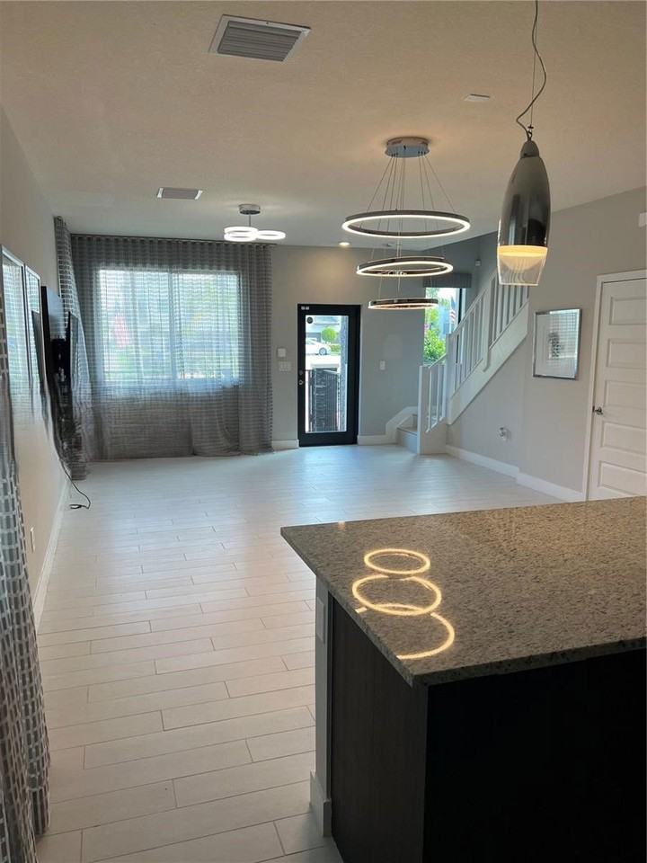 4740 4740 Northwest 81st Avenue - Photo 6 of 8