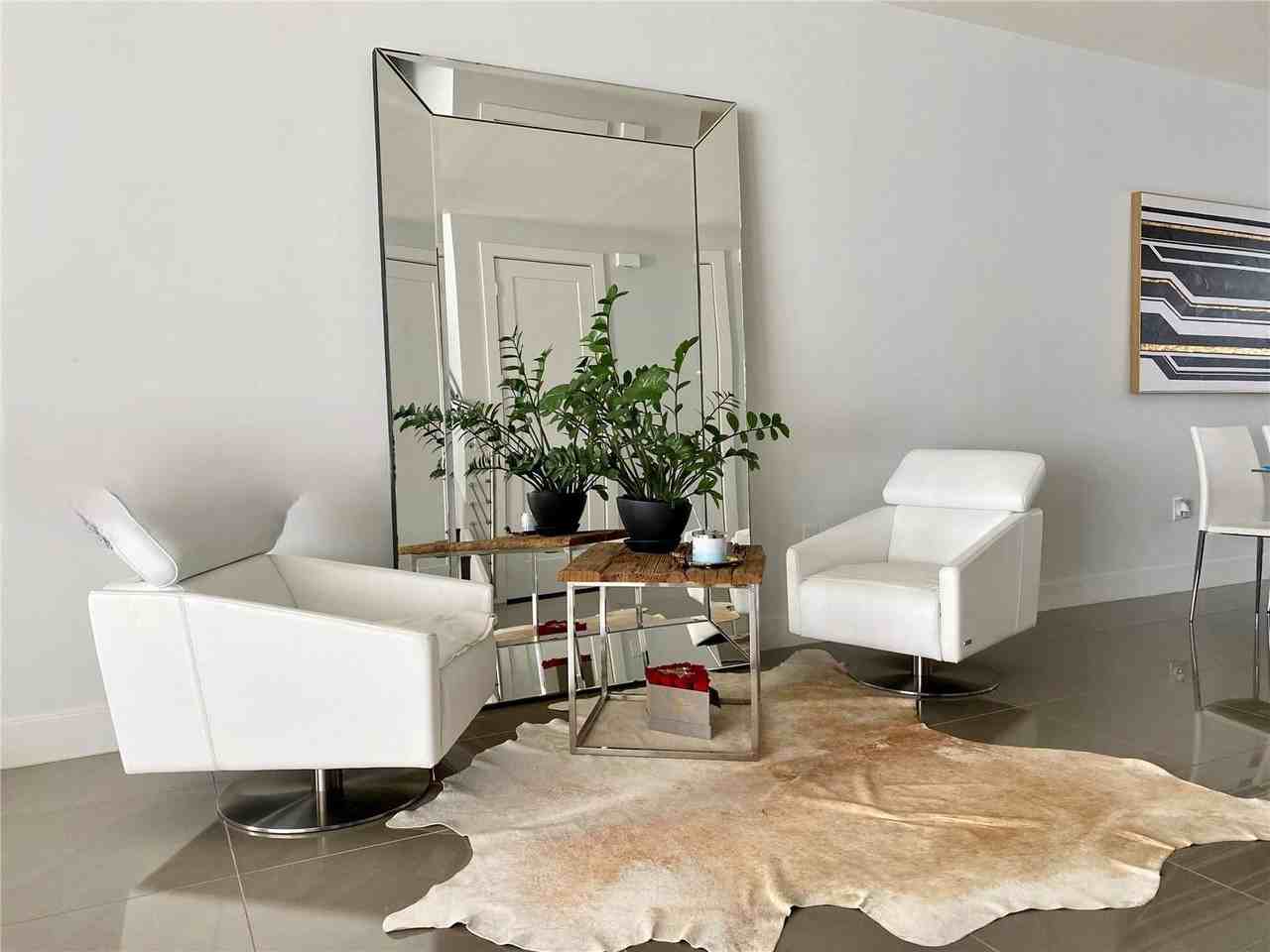 6328 Nw 105th Pl - Photo 5 of 8