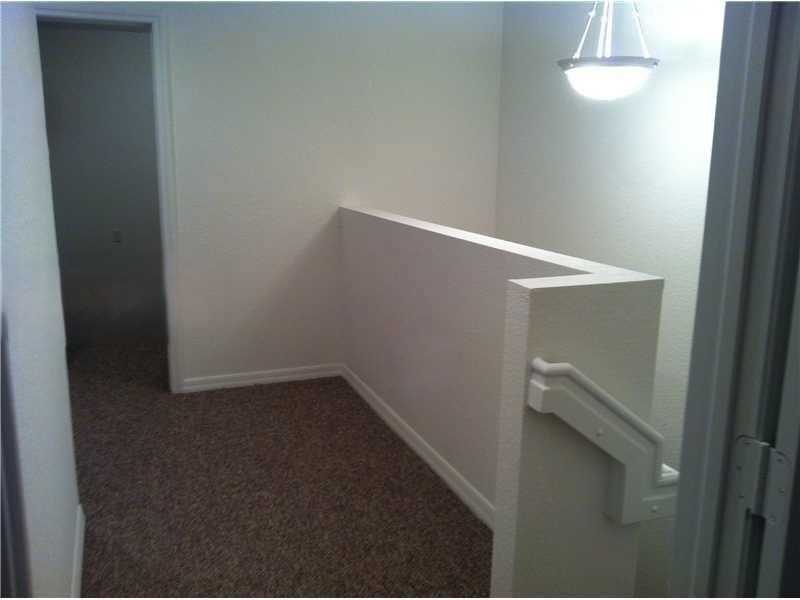 8934 Sw 18th St - Photo 5 of 6