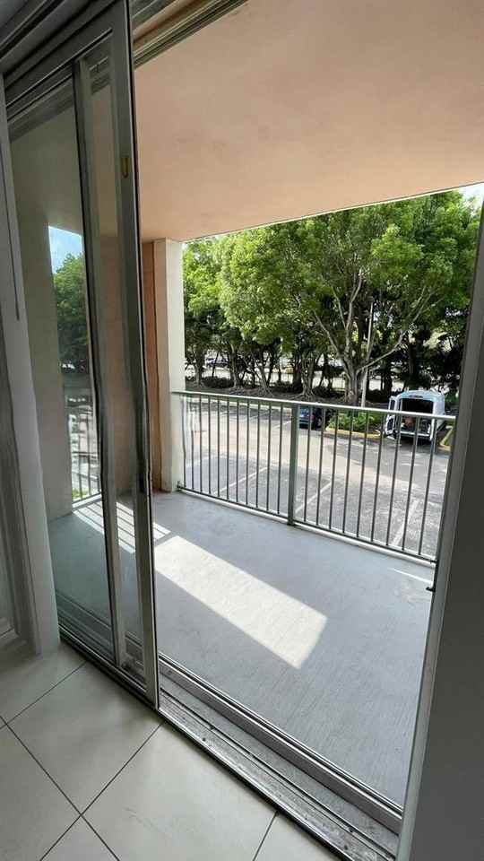 12172 Saint Andrews Pl - Photo 4 of 8