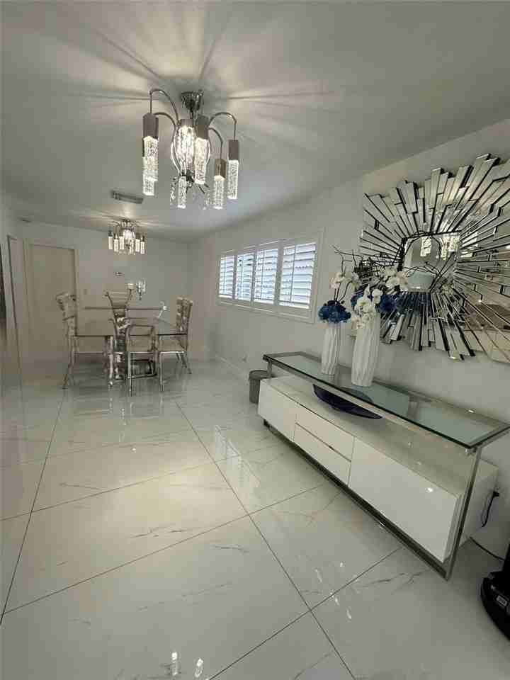 6951 Miami Lakeway S - Photo 6 of 8