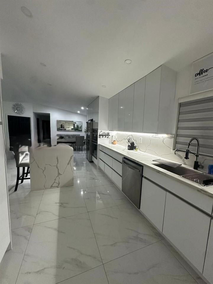 8225 Nw 192nd Ter - Photo 2 of 8