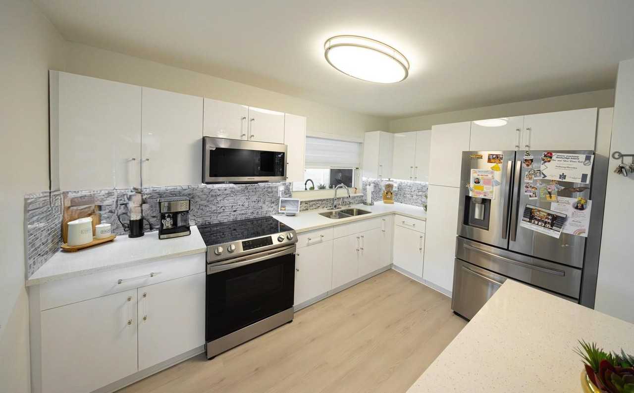 8250 Nw 192nd Ter - Photo 5 of 8