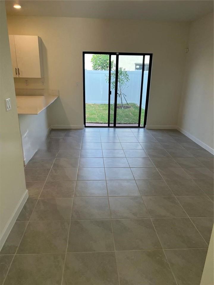 11437 West 34th Court - Photo 6 of 8