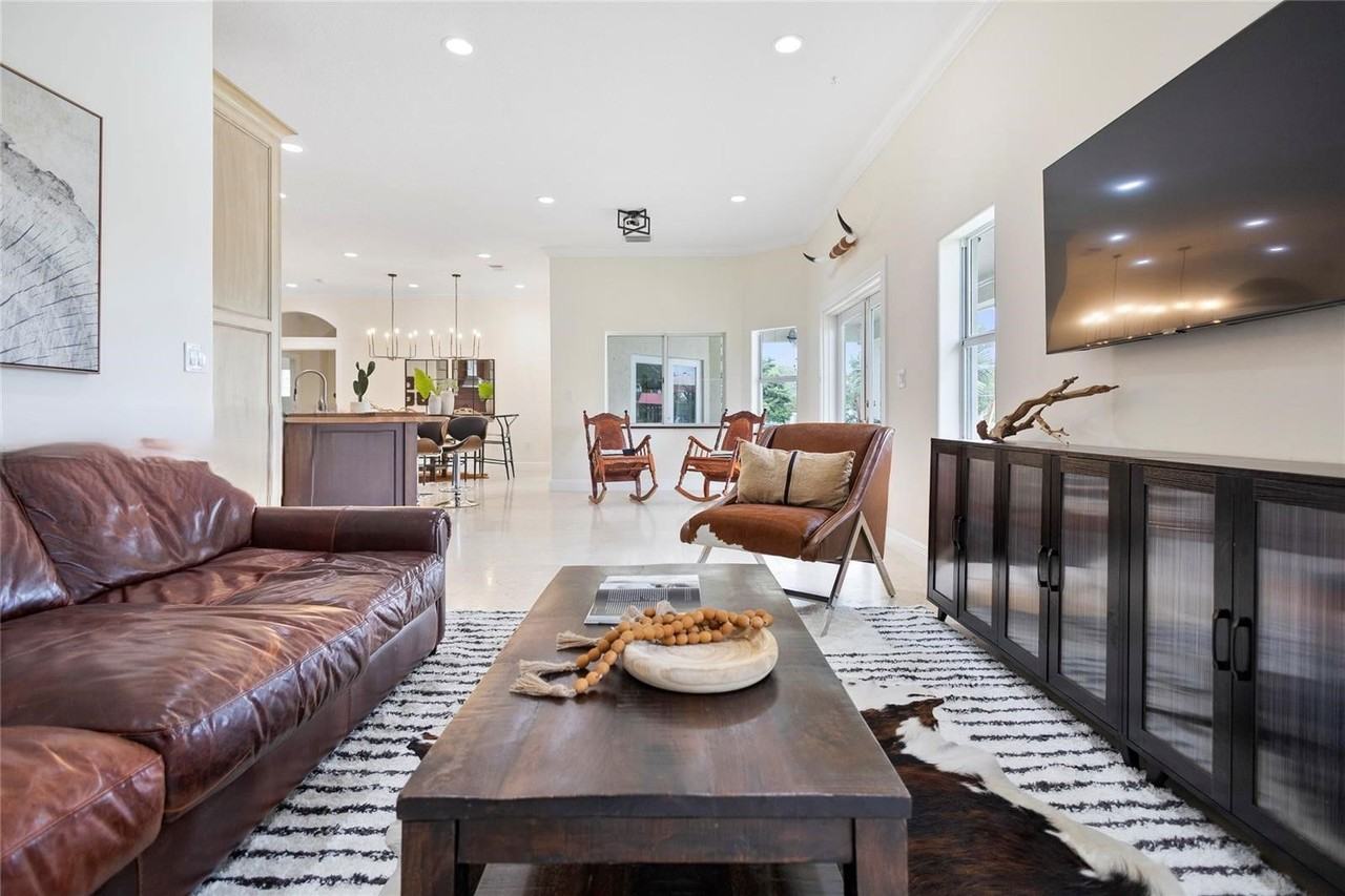 20625 Sw 198th St - Photo 5 of 8