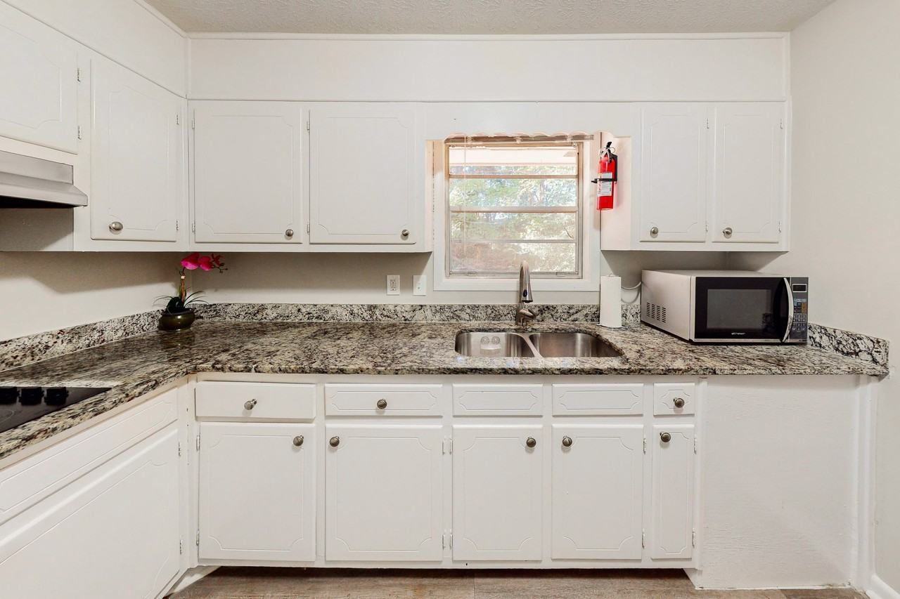 Pleasant Forest Dr - Photo 6 of 21