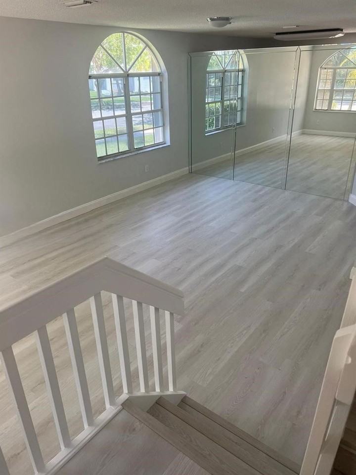 15899 Nw 5th St - Photo 5 of 5