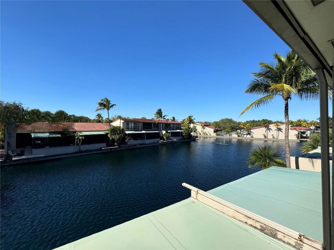 15077 Montrose Rd - Photo 4 of 8