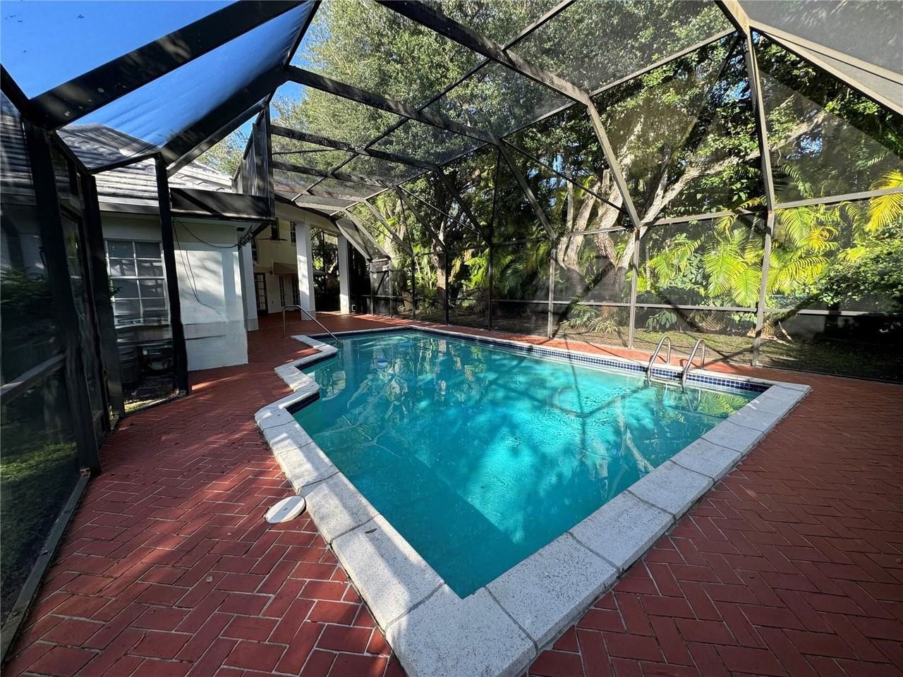 7246 Sw 146th Street Cir - Photo 3 of 8