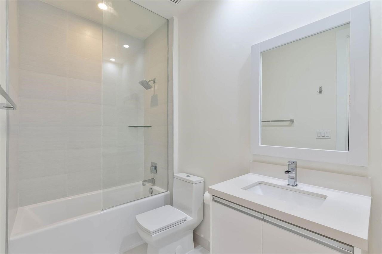 6310 Nw 103rd Pl #102 - Photo 5 of 8