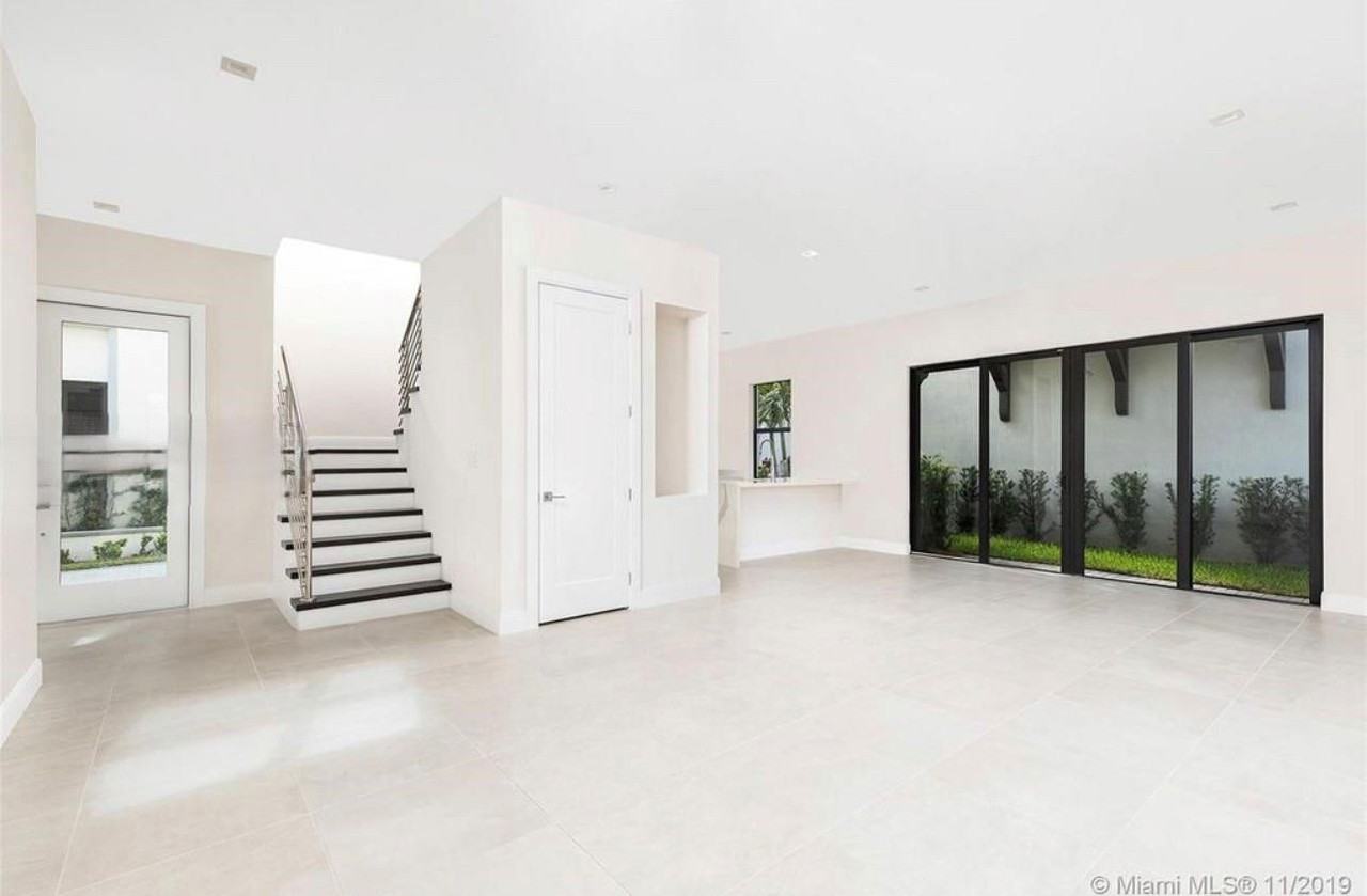 8268 Nw 46th Ter - Photo 2 of 8