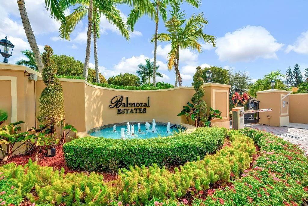 11247 Nw 44th Ter - Photo 3 of 8