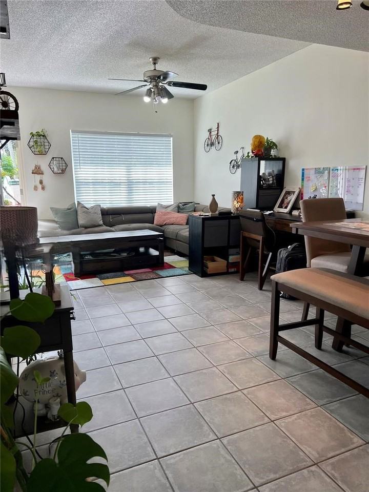 271 Duval Ct #271 - Photo 2 of 8