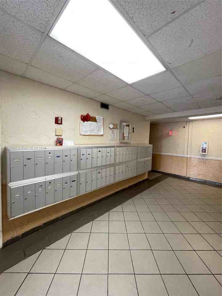 5625 W 20th Ave - Photo 2 of 8