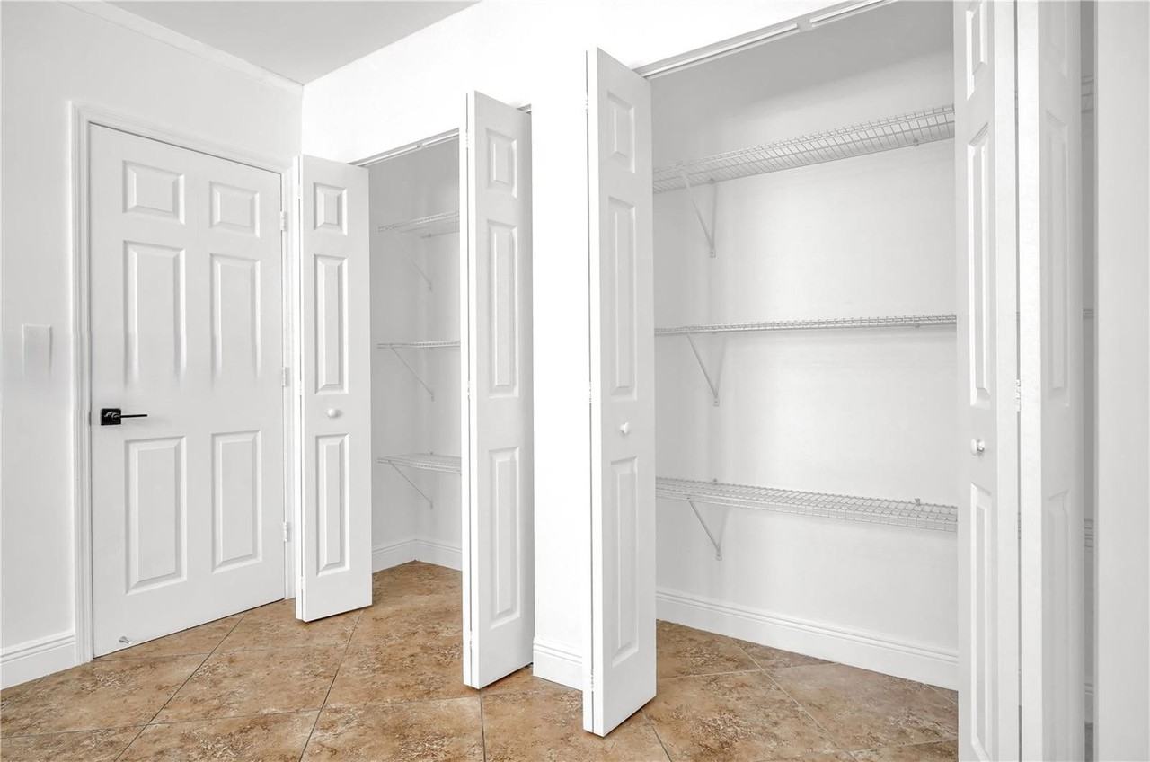 55 Nw 34th St - Photo 4 of 8