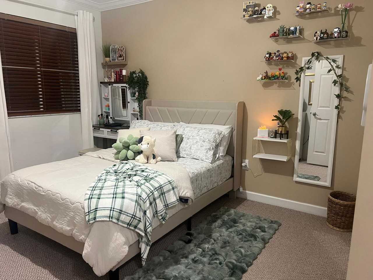 5621 Nw 112th Ct - Photo 7 of 8