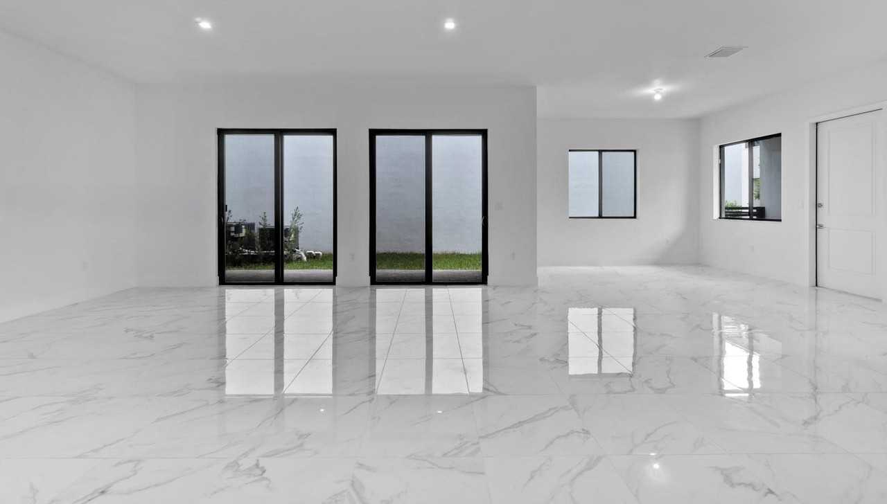 4330 Northwest 80th Avenue - Photo 3 of 8