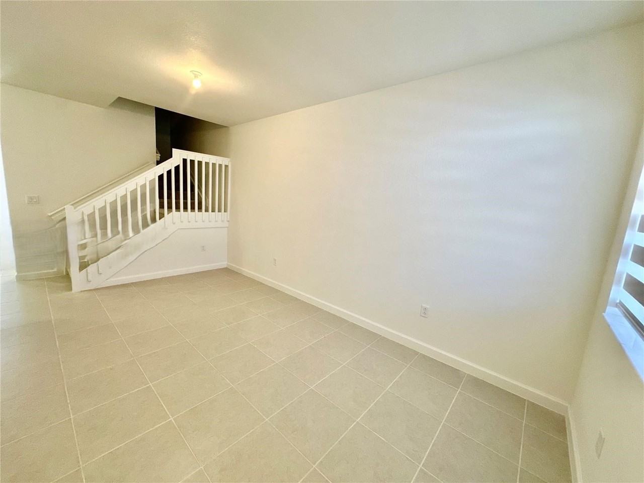 2867 Se 25th Ter - Photo 7 of 8