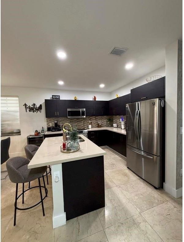 7022 Nw 102nd Pl - Photo 7 of 8