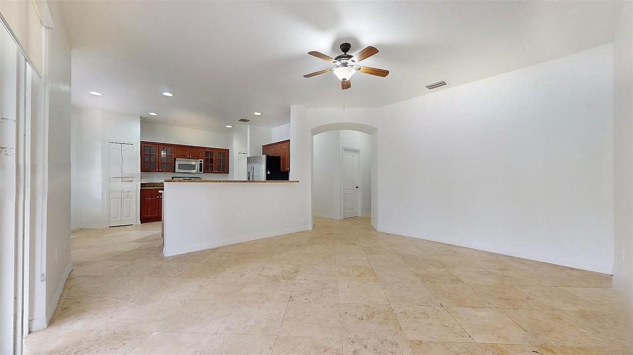 5622 Sw 165th Ct - Photo 7 of 8