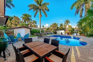 featured image of 4732 Southwest 35th Avenue