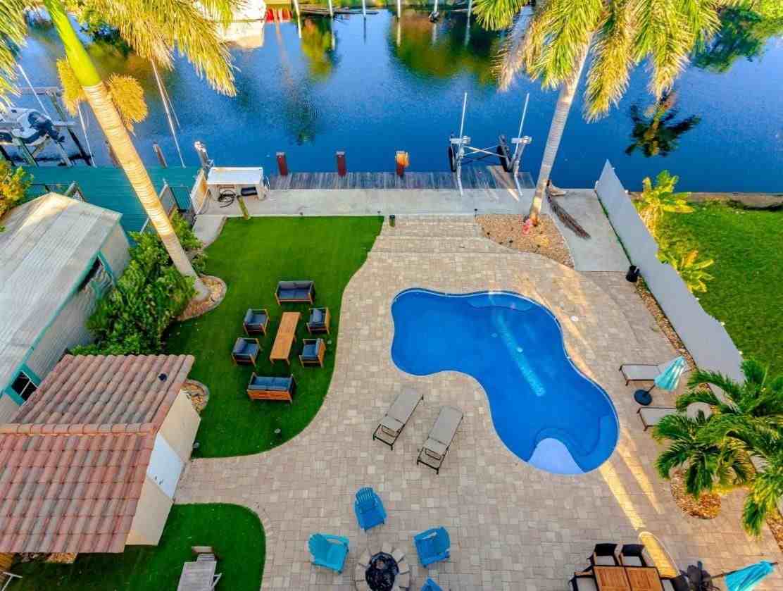 4732 Sw 35th Ave - Photo 2 of 8