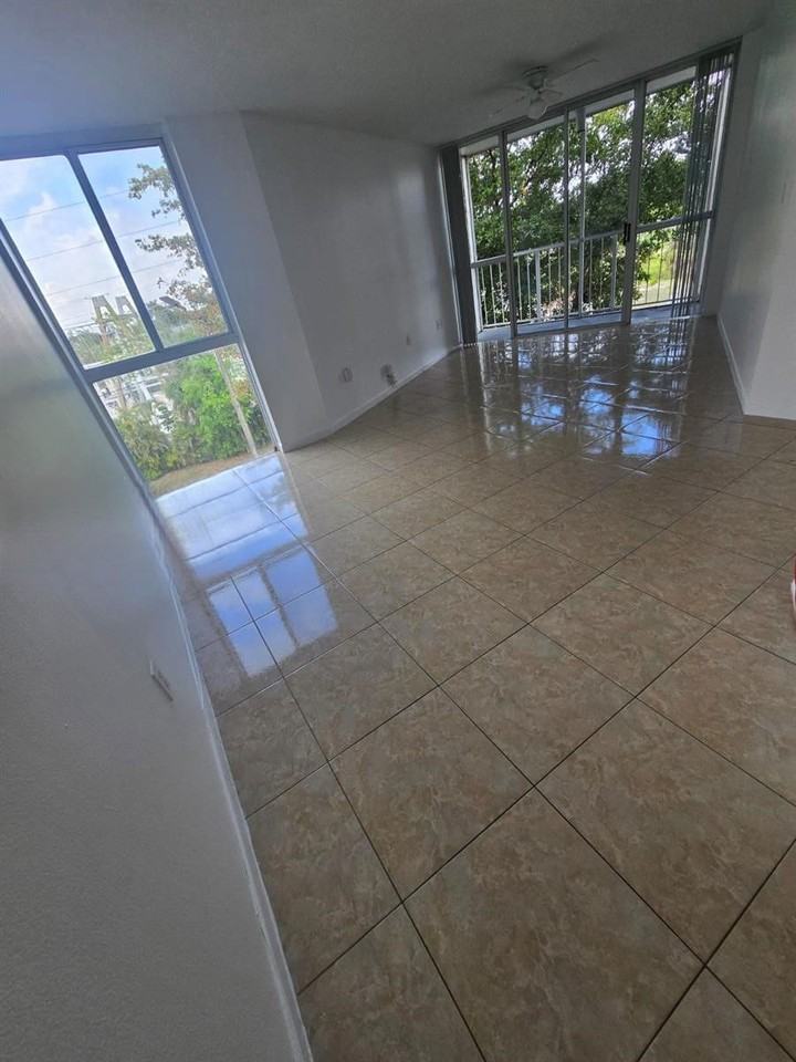 7165 Nw 186th St - Photo 5 of 8