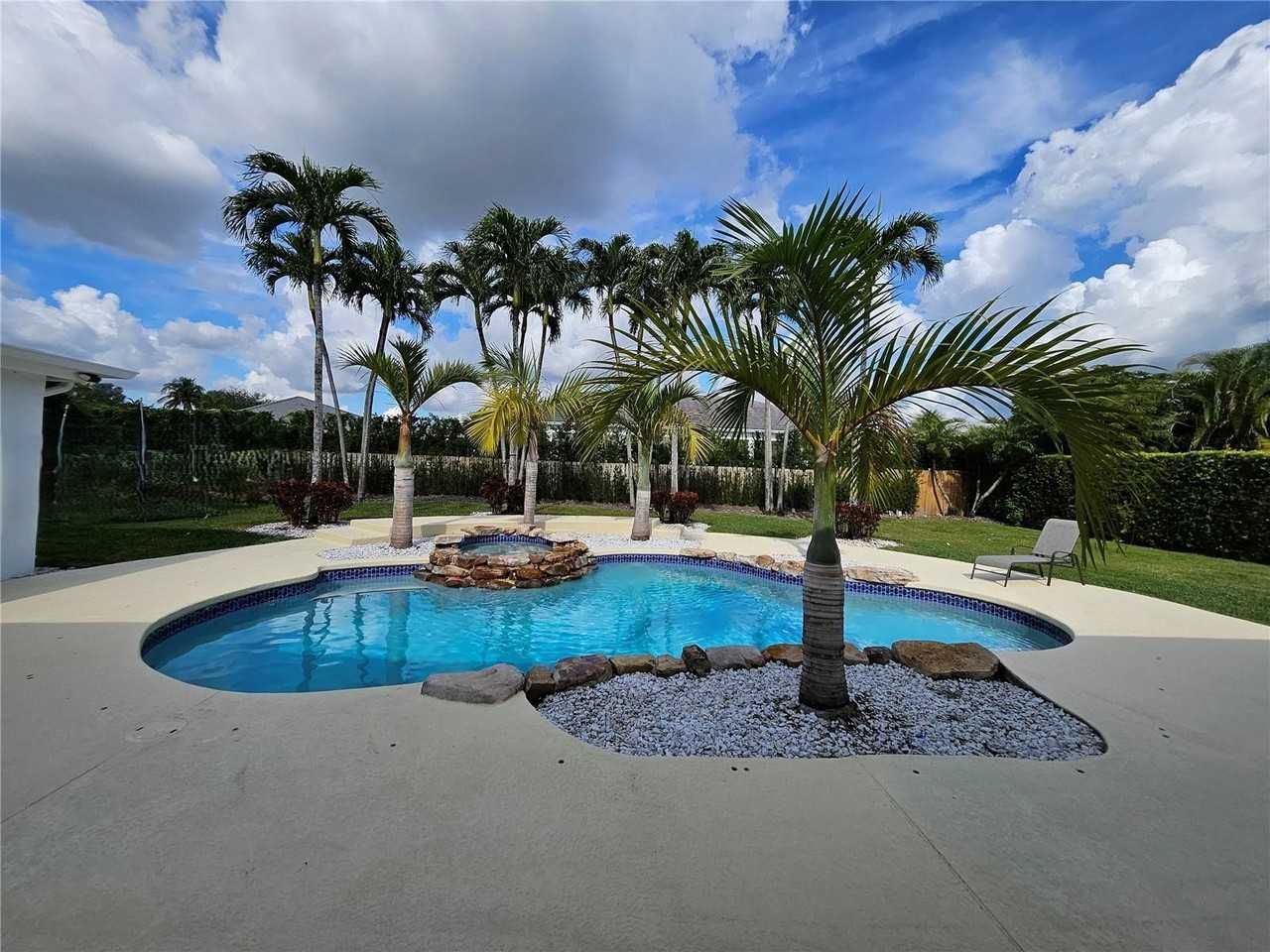 9491 Sw 124th Ter - Photo 7 of 8