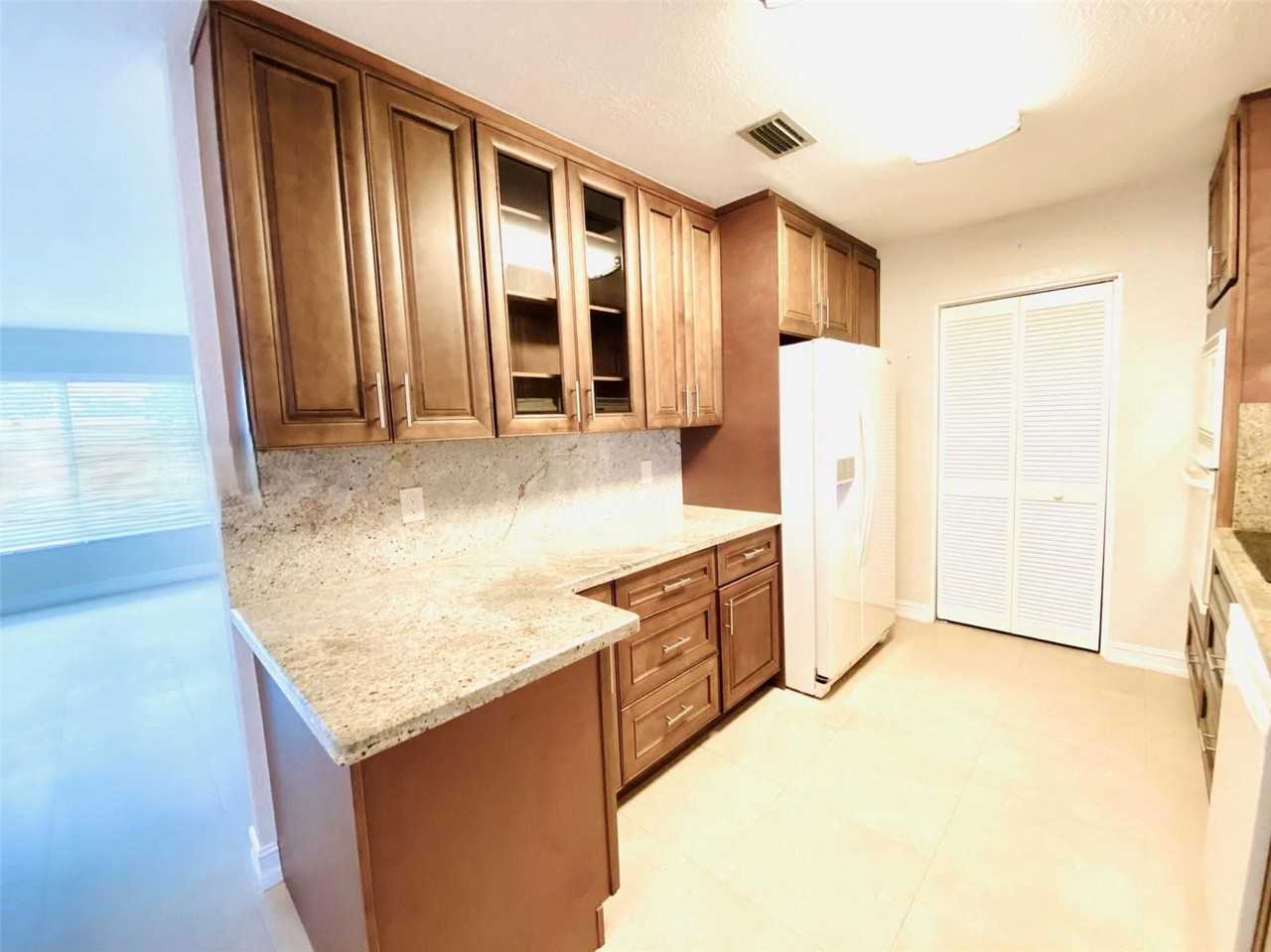 5595 W 13th Ave - Photo 3 of 8