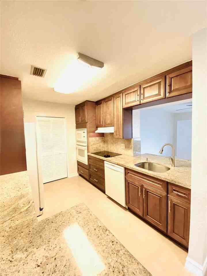 5595 W 13th Ave - Photo 5 of 8