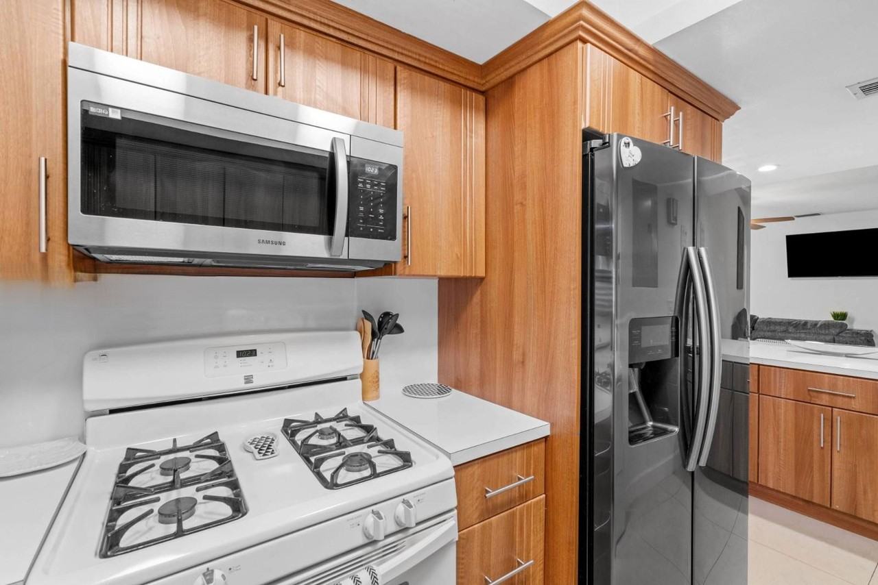 7417 Twin Sabal Dr - Photo 6 of 8