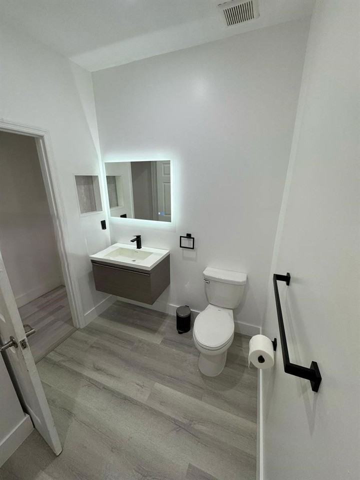 10409 W 32nd Ln - Photo 6 of 8