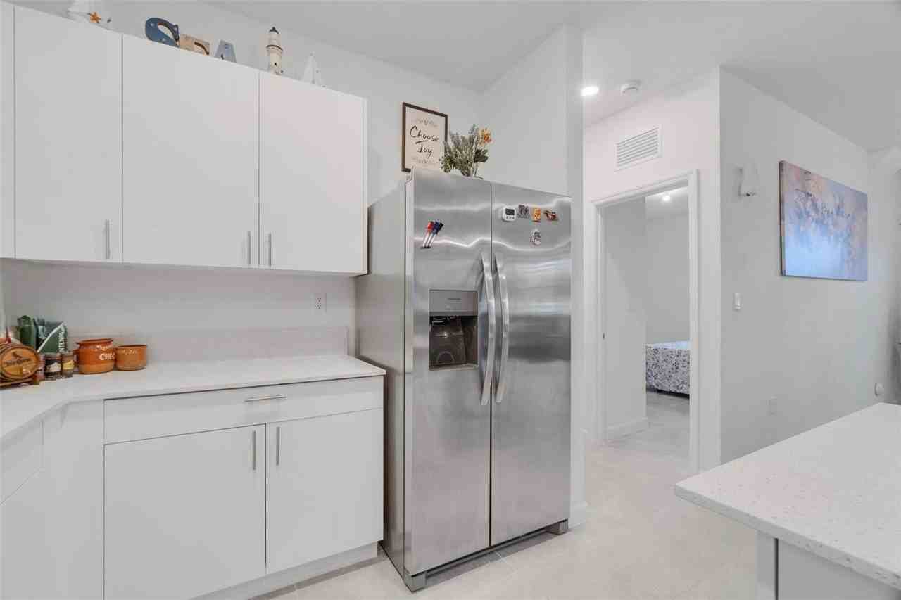 14807 Sw 163rd Ter - Photo 7 of 8